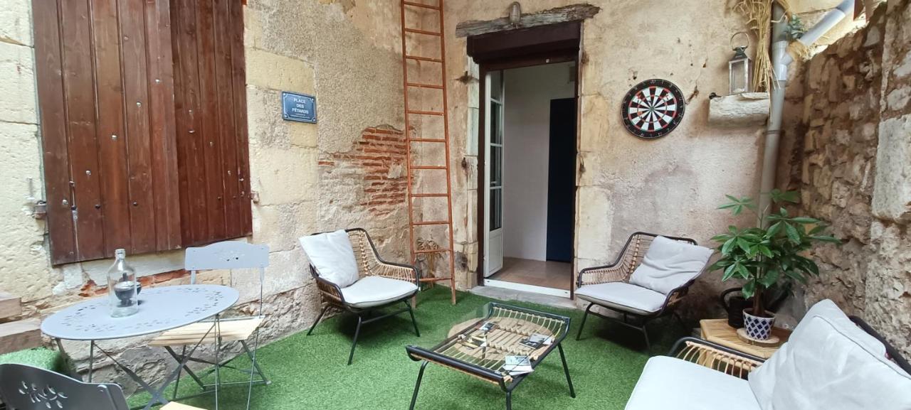 Studio Atypique Immeuble De 1820 Fumel Buitenkant foto